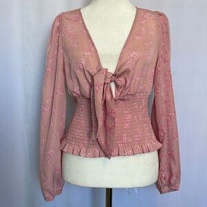 Love Tree Petal Pink Floral Peplum Top Sz M Smocked Bodice V-Neck Tie Front EUC